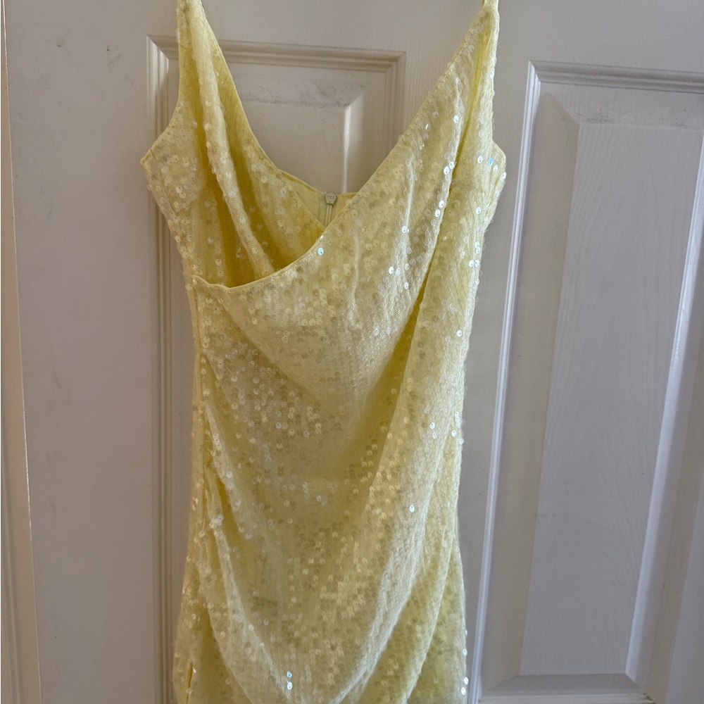 Elegant Yellow Sequin Dress